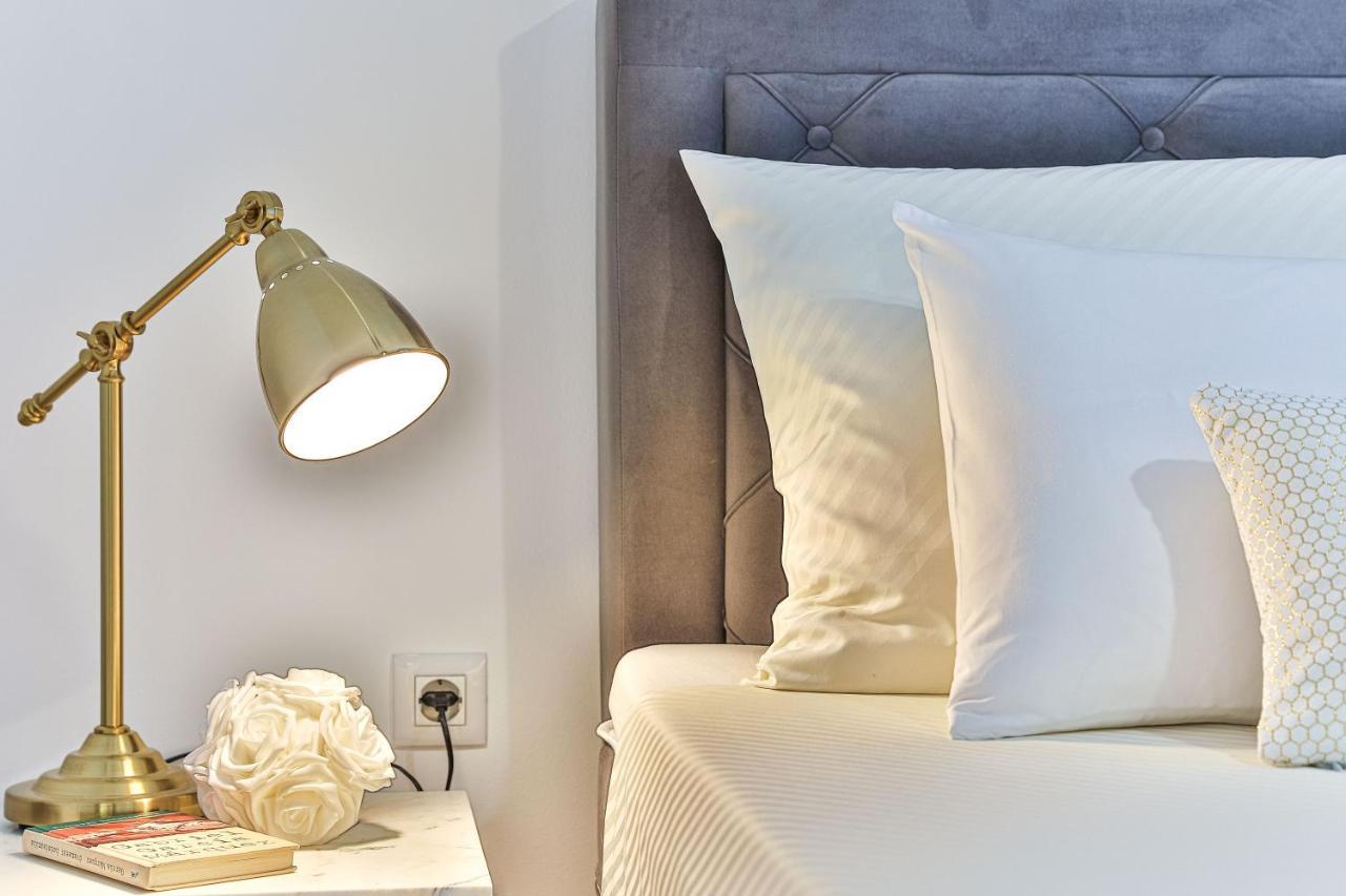 Apartmani Ana คาชเตลา ภายนอก รูปภาพ