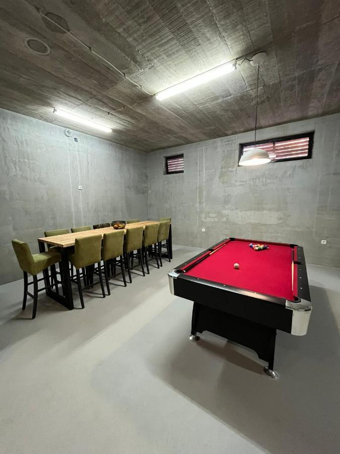 Apartmani Ana คาชเตลา ภายนอก รูปภาพ