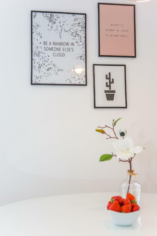 Apartmani Ana คาชเตลา ภายนอก รูปภาพ