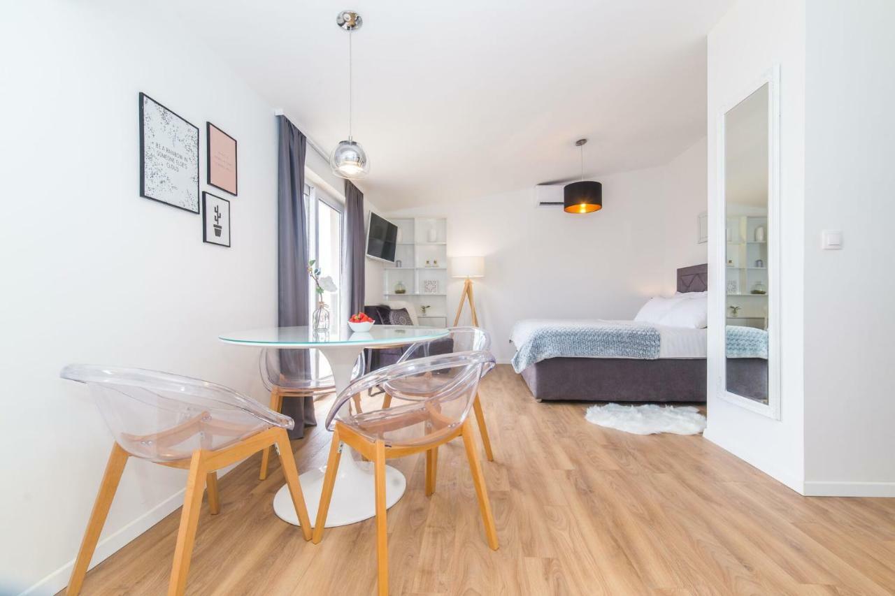 Apartmani Ana คาชเตลา ภายนอก รูปภาพ